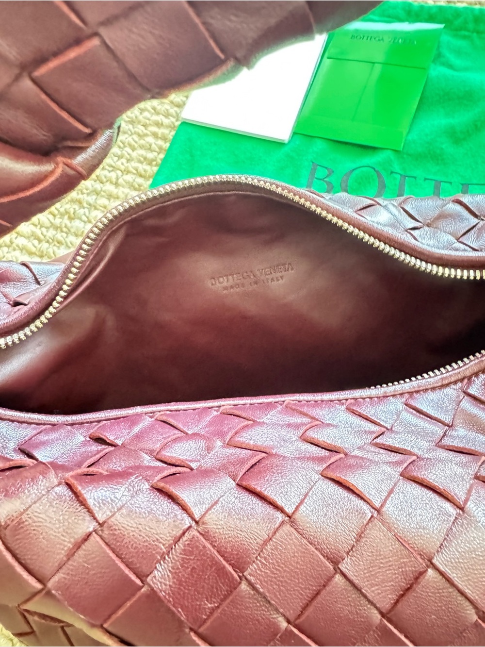 Bottega Veneta Woven Hobo Bag in Burgundy - Picture 5 of 6